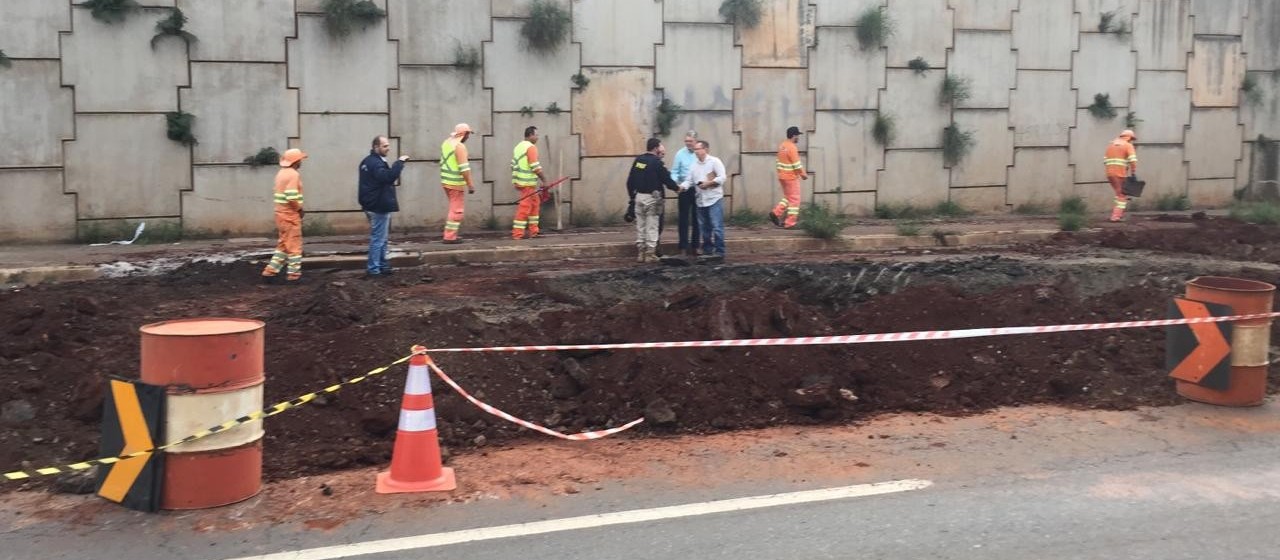 Previsão é de uma semana para recompor pista