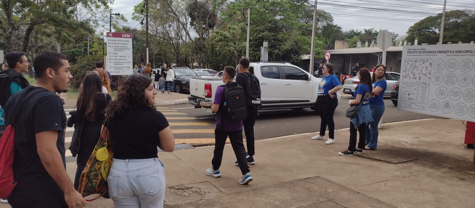 Mais de 12 mil candidatos prestam vestibular da UEM neste domingo (27)