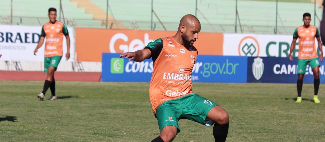 Após primeira vitória no estadual, Maringá FC enfrenta o Athletico Paranaense, na Arena da Baixada