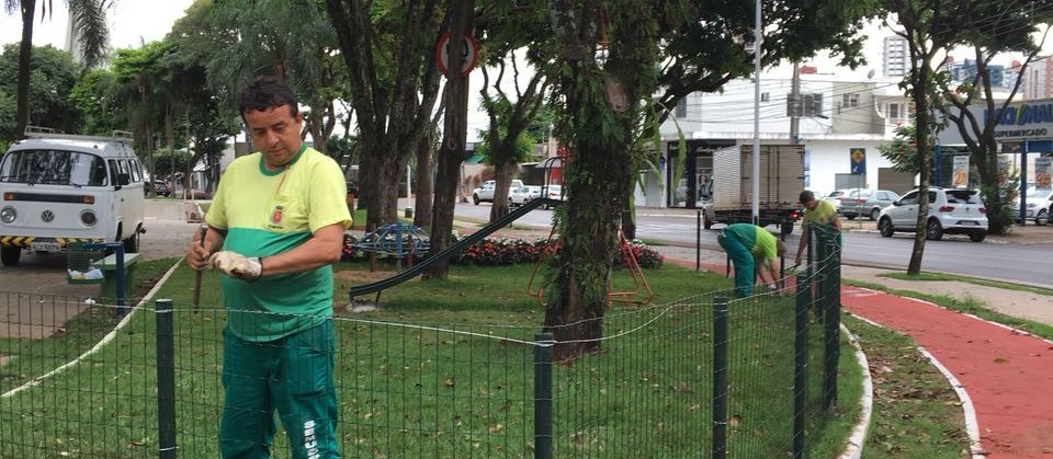 Praça de patinação em Maringá recebe proteção para crianças