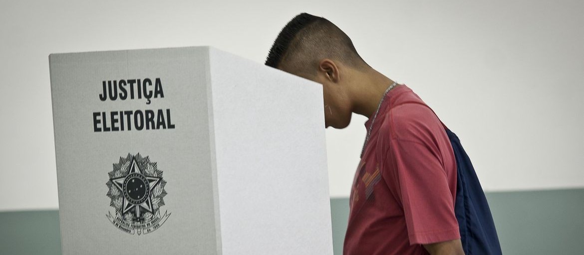 Candidatos que não estão bem na corrida eleitoral, apostam nos indecisos