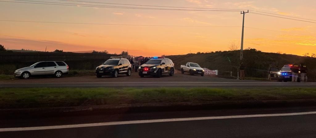 Moradores relatam o drama com o fechamento da estrada Terra Roxa