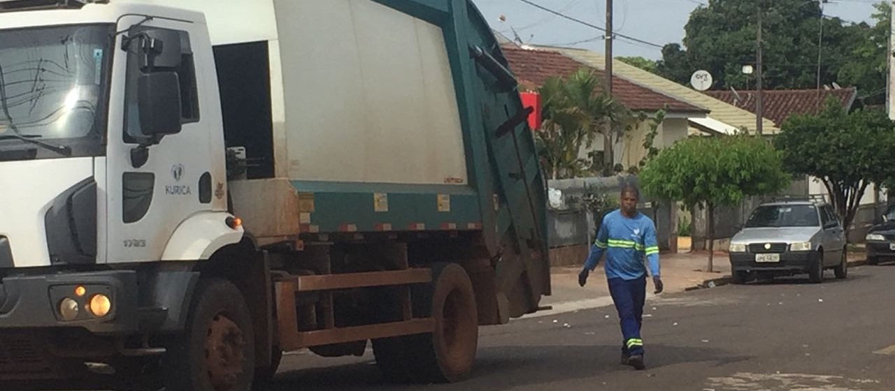 Presos do semiaberto vão trabalhar na coleta de lixo