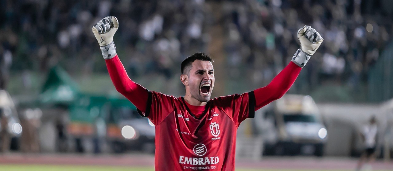 Herói da classificação, Dheimison é o único goleiro que não tomou gols em casa no Paranaense 2022