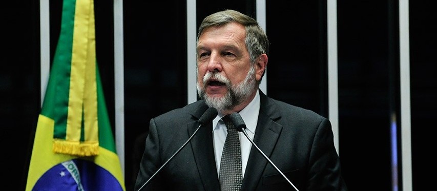 Senador afirma que não podemos ficar “batendo cabeça”