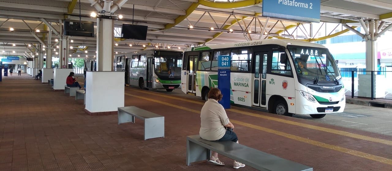 Motoristas do transporte coletivo de Maringá aprovam indicativo de greve