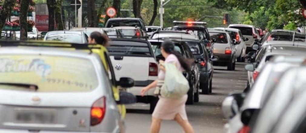 Semob remove 59 veículos com débitos acima de R$ 7 mil