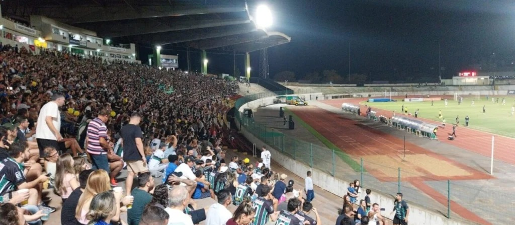 Observatório Social pede impugnação de concorrência para manutenção do gramado do Willie Davids