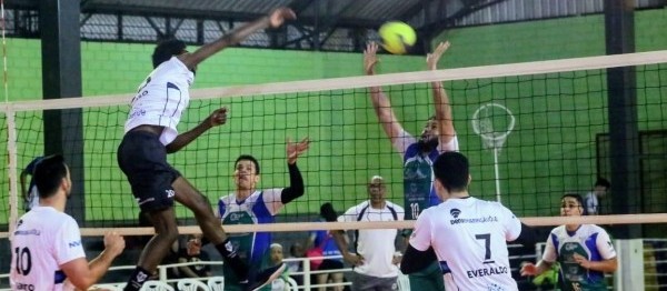 Após vitórias seguidas, Denk Maringá Vôlei chega a liderança