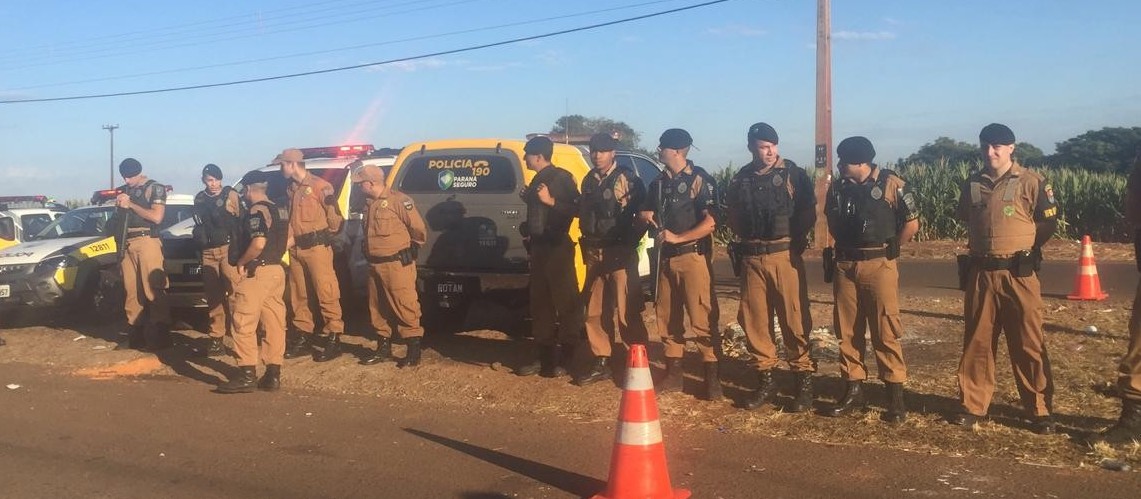 Polícia Militar faz operação para liberar rodovias