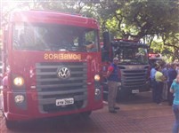 Marcha para Jesus no centro de Maringá reúne centenas de cristãos