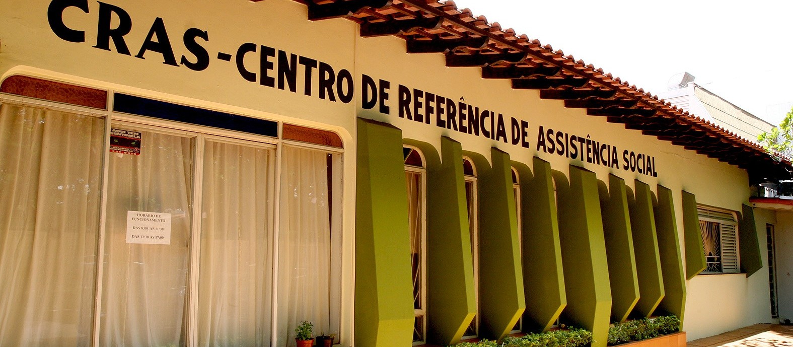 Assistente social é um profissional que também está na linha de frente do combate à Covid-19