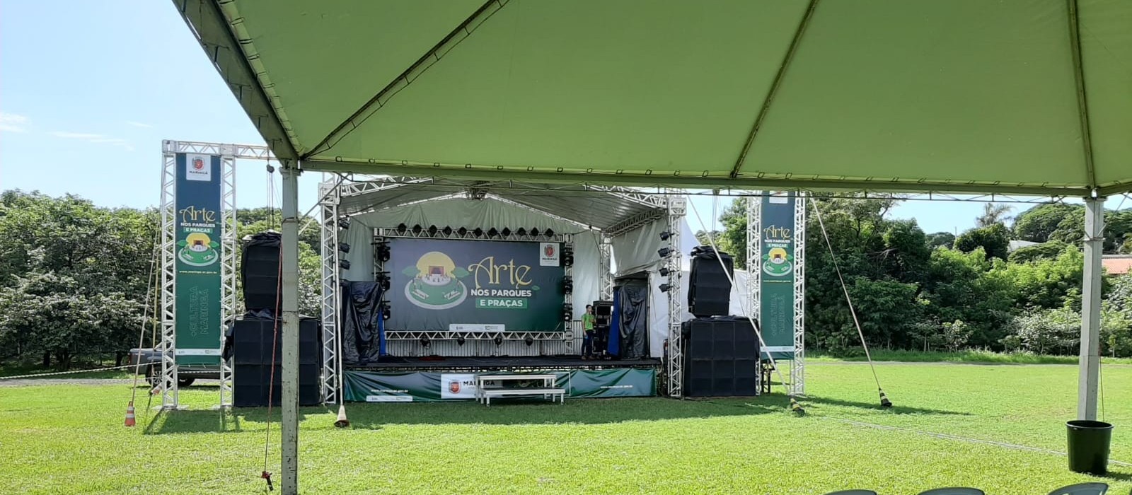 Projeto "Arte nas Praças e Parques" realiza apresentações no Parque Alfredo Nyffeler