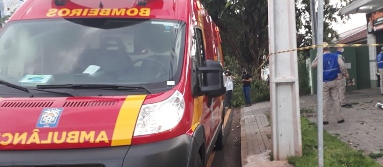 Homem morre ao cair de árvore enquanto realizava poda em Maringá