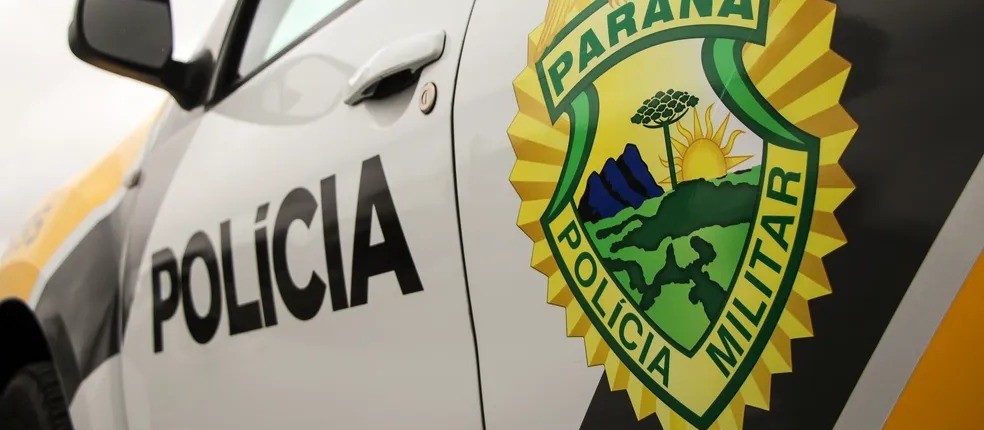 Traficante capota carro carregado com mais de 140 quilos de droga