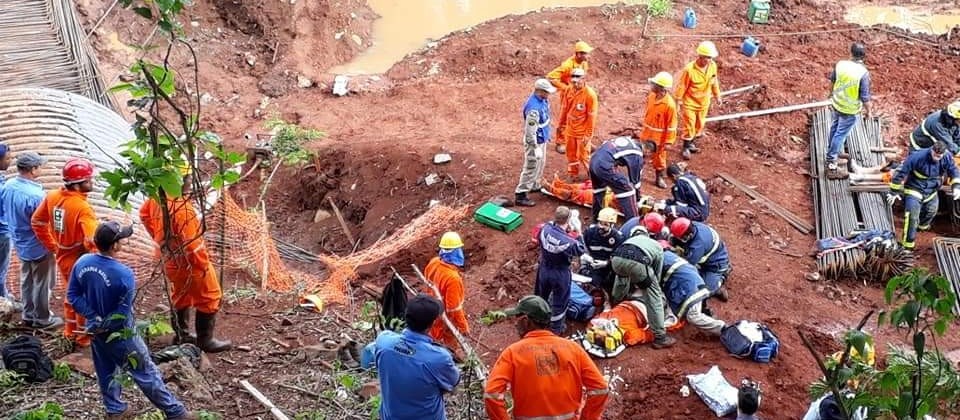 Quatro operários ficam feridos em obra às margens da PR-323