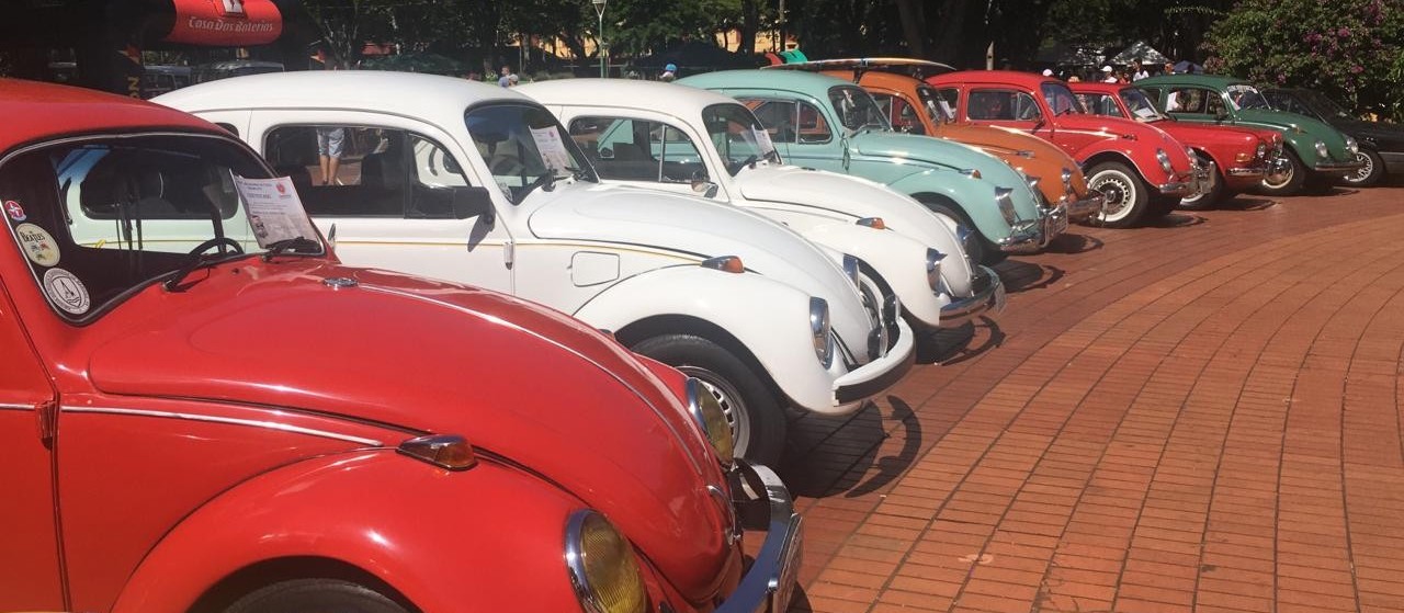 Exposição de fuscas e carros antigos é atração neste domingo (26)