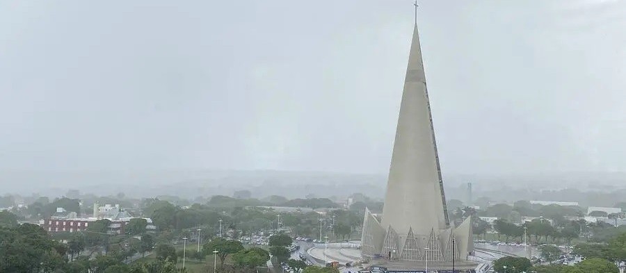 Quinta-feira (15) começa com tempo nublado e temperaturas amenas em Maringá