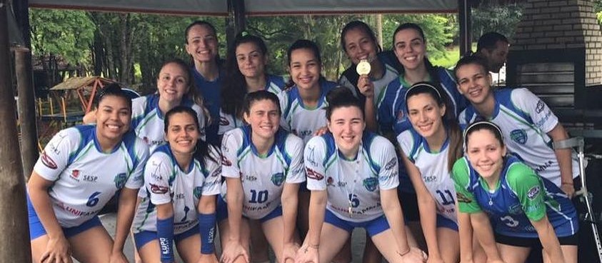 Vôlei feminino de Maringá disputa Superliga B