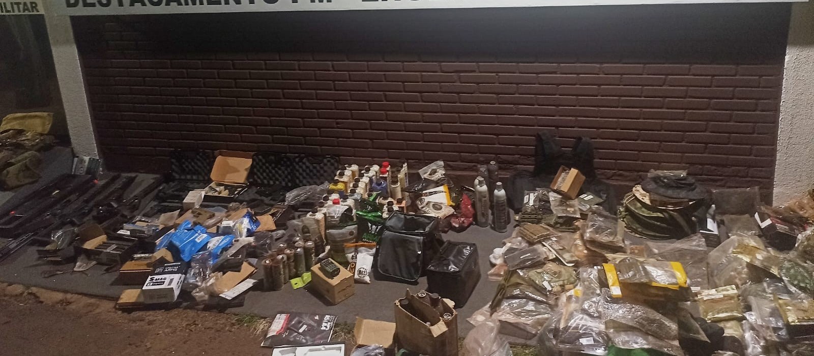 Polícia apreende ‘arsenal’ de airsoft após acidente na PR-317