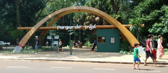 Parque do Ingá sem pista emborrachada