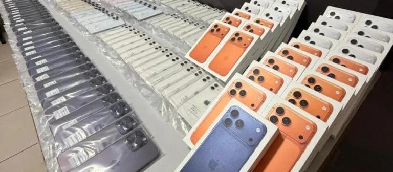Carga de iPhones avaliada em R$ 1 milhão é apreendida em Maringá