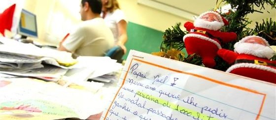 Correios de Maringá ainda têm duas mil cartas para o Papai Noel