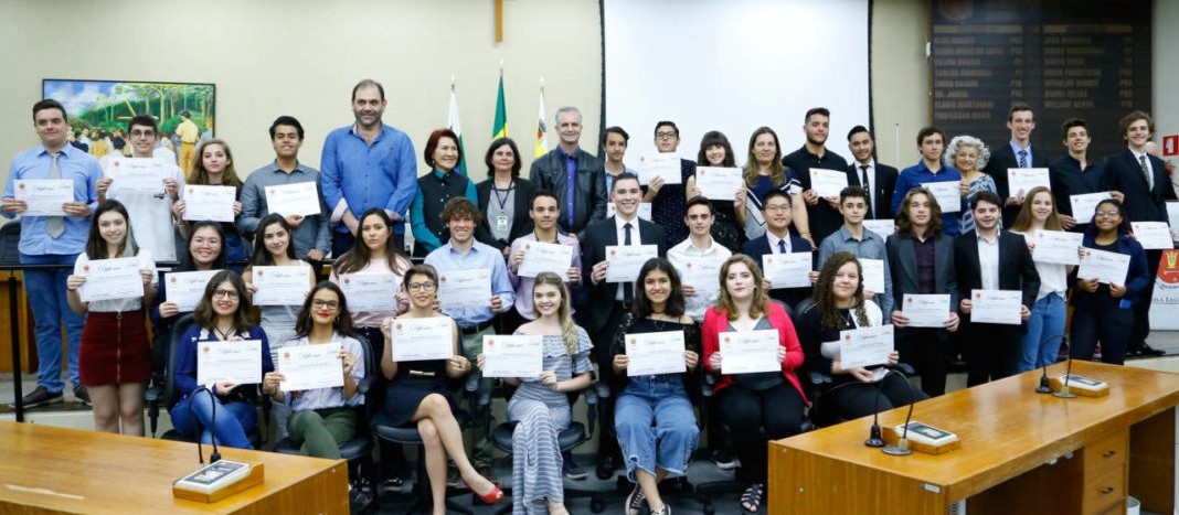 Parlamento Jovem da Câmara de Maringá está com inscrições abertas