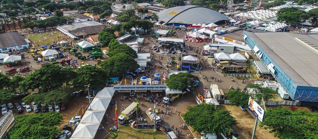 Feriado do aniversário de Maringá é dia de portões abertos na Expoingá