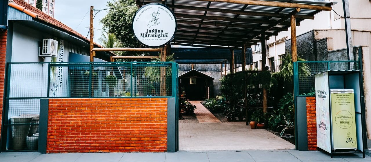 'Geladeira Solidária' arrecada alimentos para famílias de Cianorte