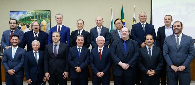 Suplentes tomam posse na Câmara de Maringá