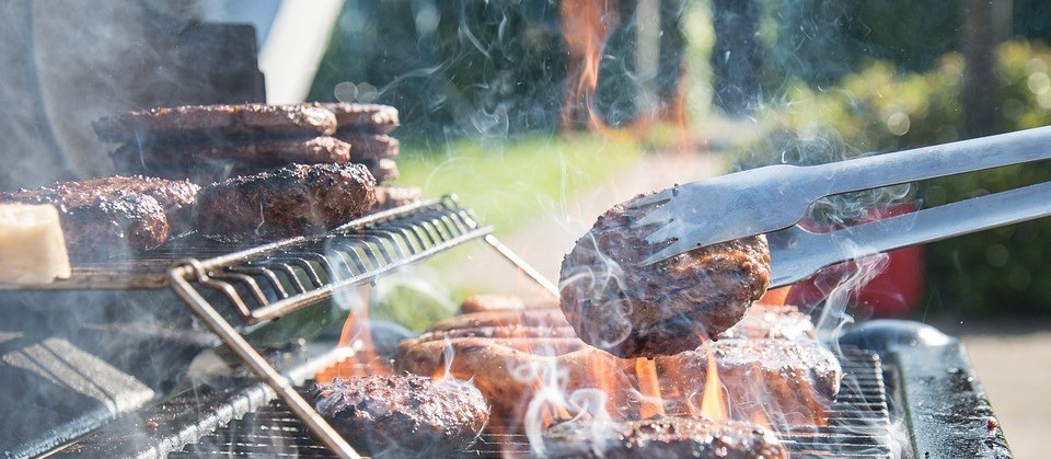 Hambúrguer: símbolo do fast food e uma das carnes mais consumidas no mundo