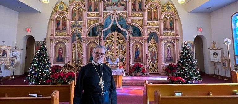 Paranaense faz parte de ordem religiosa que ajuda soldados feridos