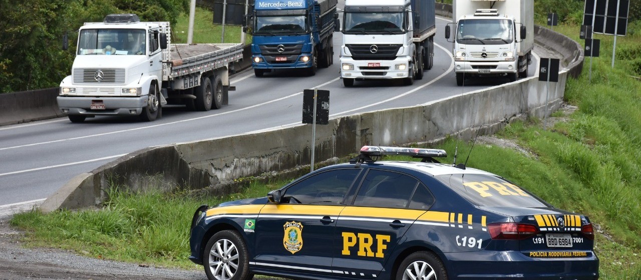 Quatro pessoas morreram nas rodovias federais das regiões norte e noroeste