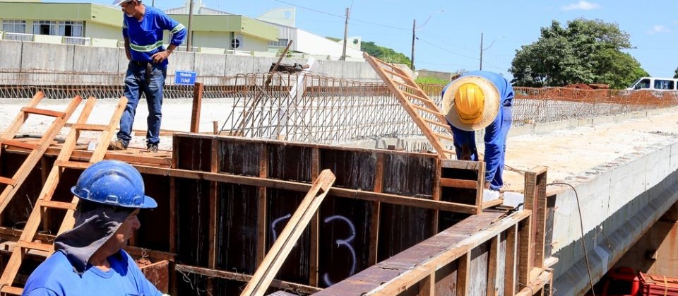 Viadutos "pernetas" do Contorno Norte podem sofrer atrasos na entrega