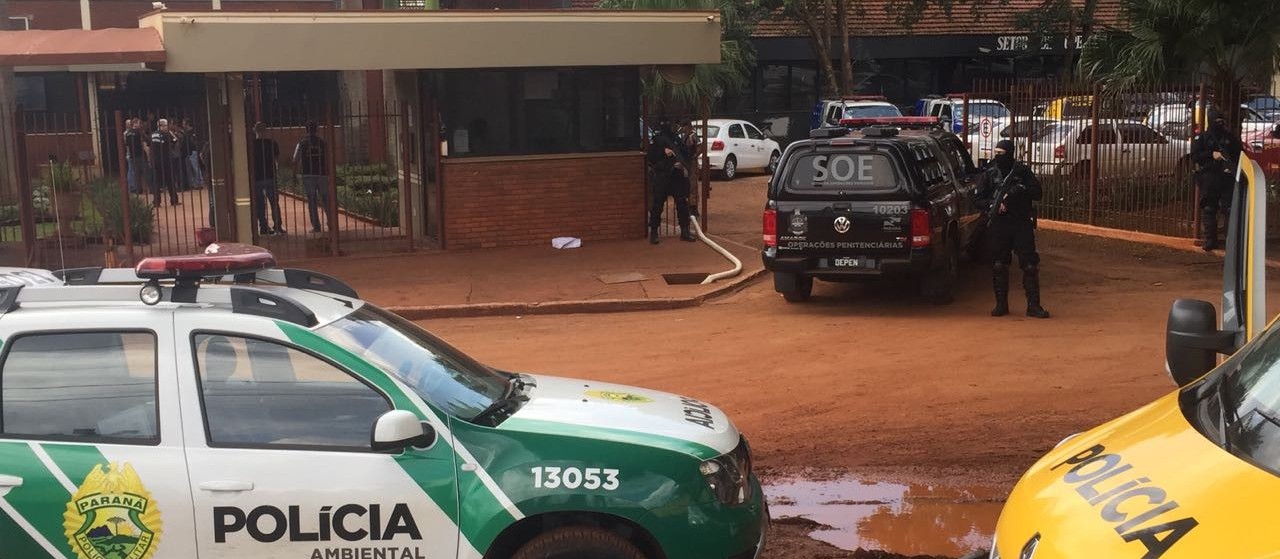 Rebelados estão sem água e sem comida