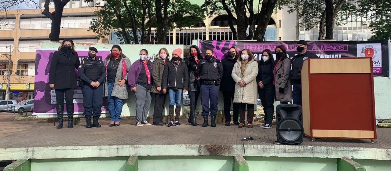 Ato pelo fim da violência doméstica é realizado em Maringá