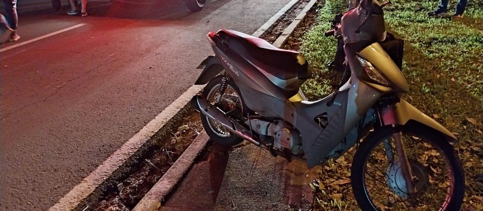 Idosa fica ferida após ser atropelada por motociclista em Maringá