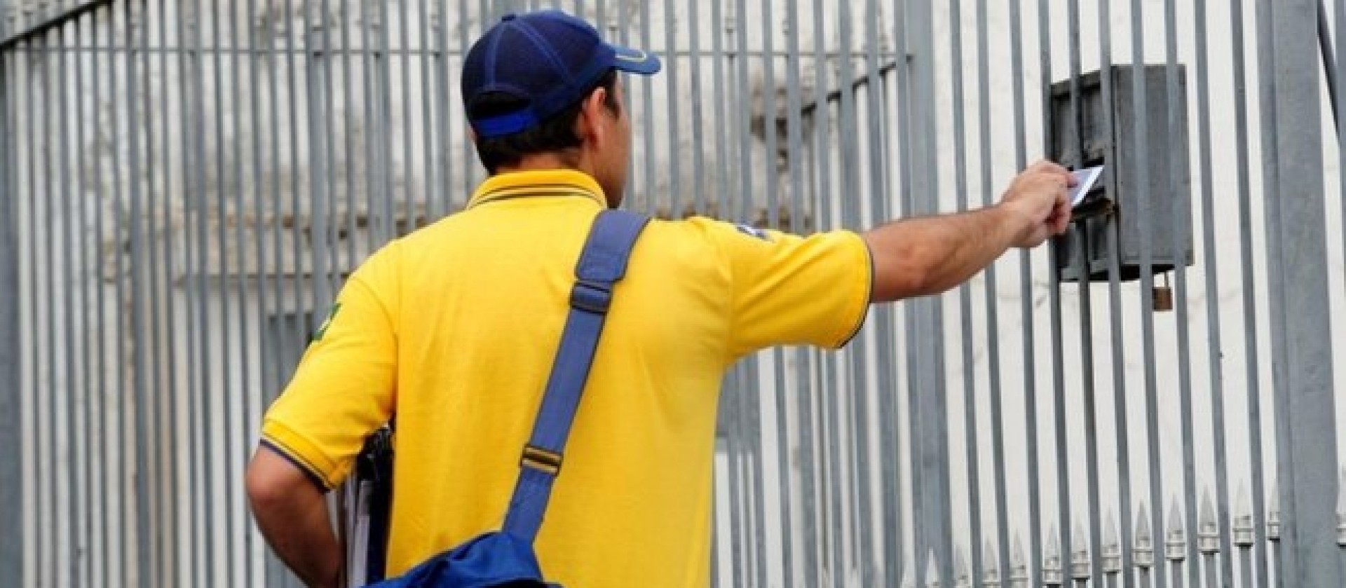 Ouvinte reclama de falta de atendimento dos Correios em Maringá