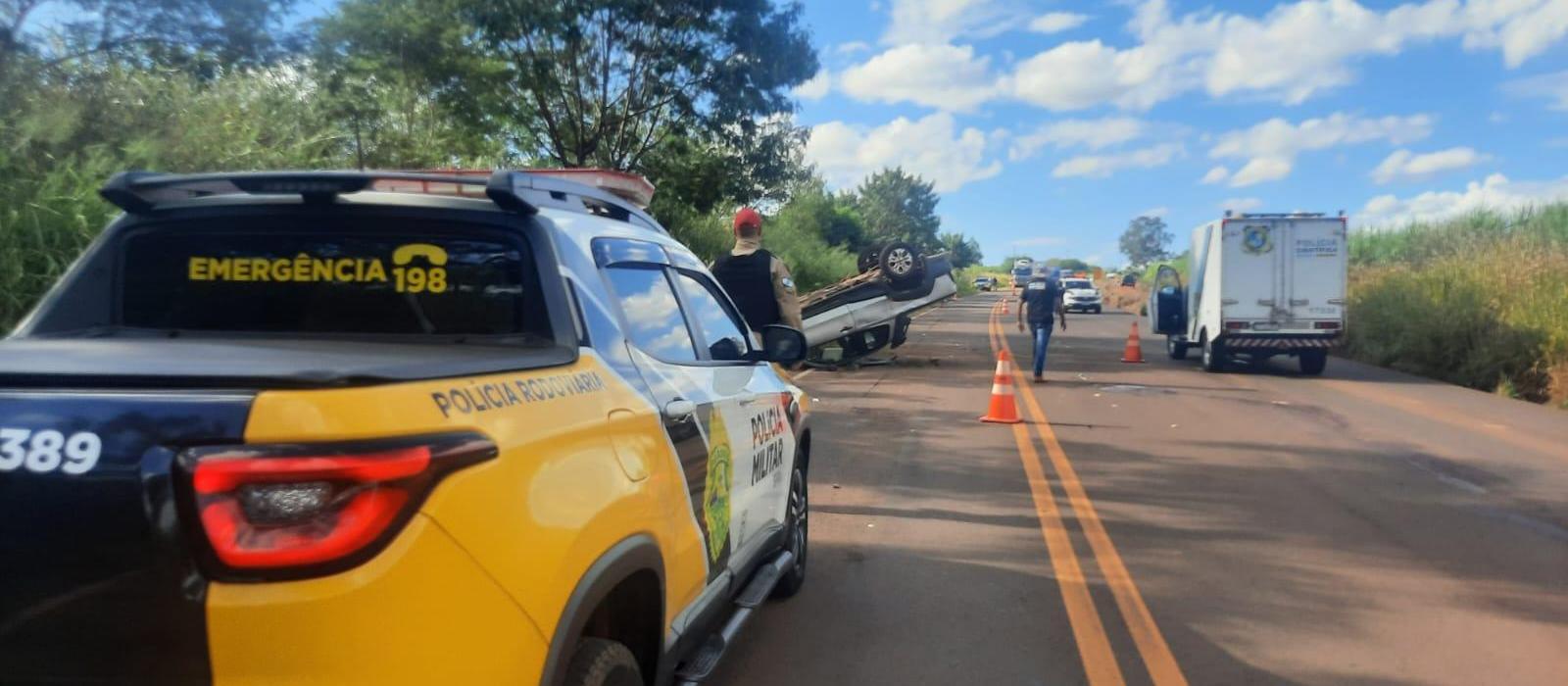 Carro bate em barranco e motorista de 81 anos morre na PR-492