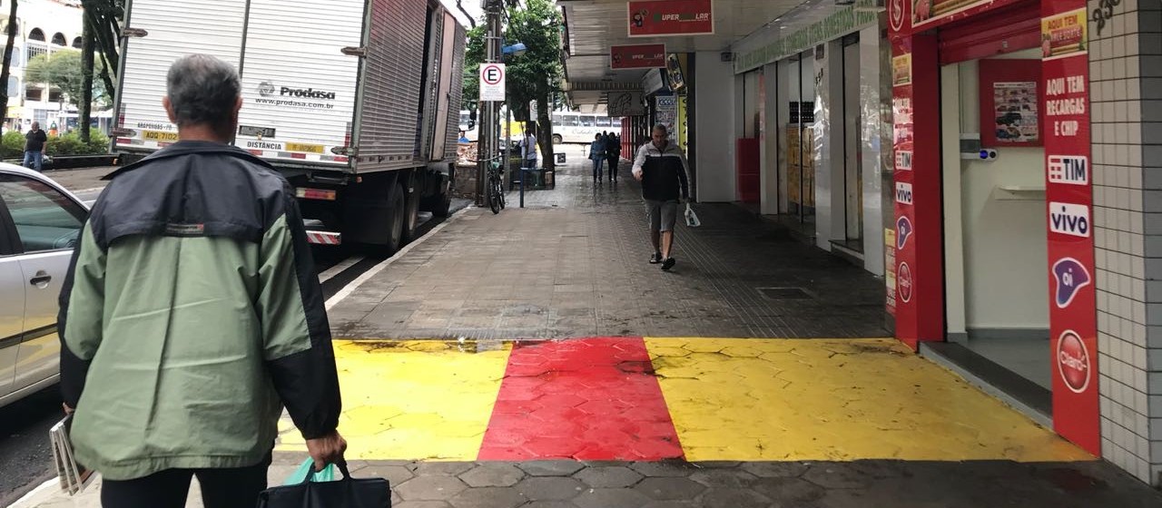 Sábado amanhece frio em Maringá