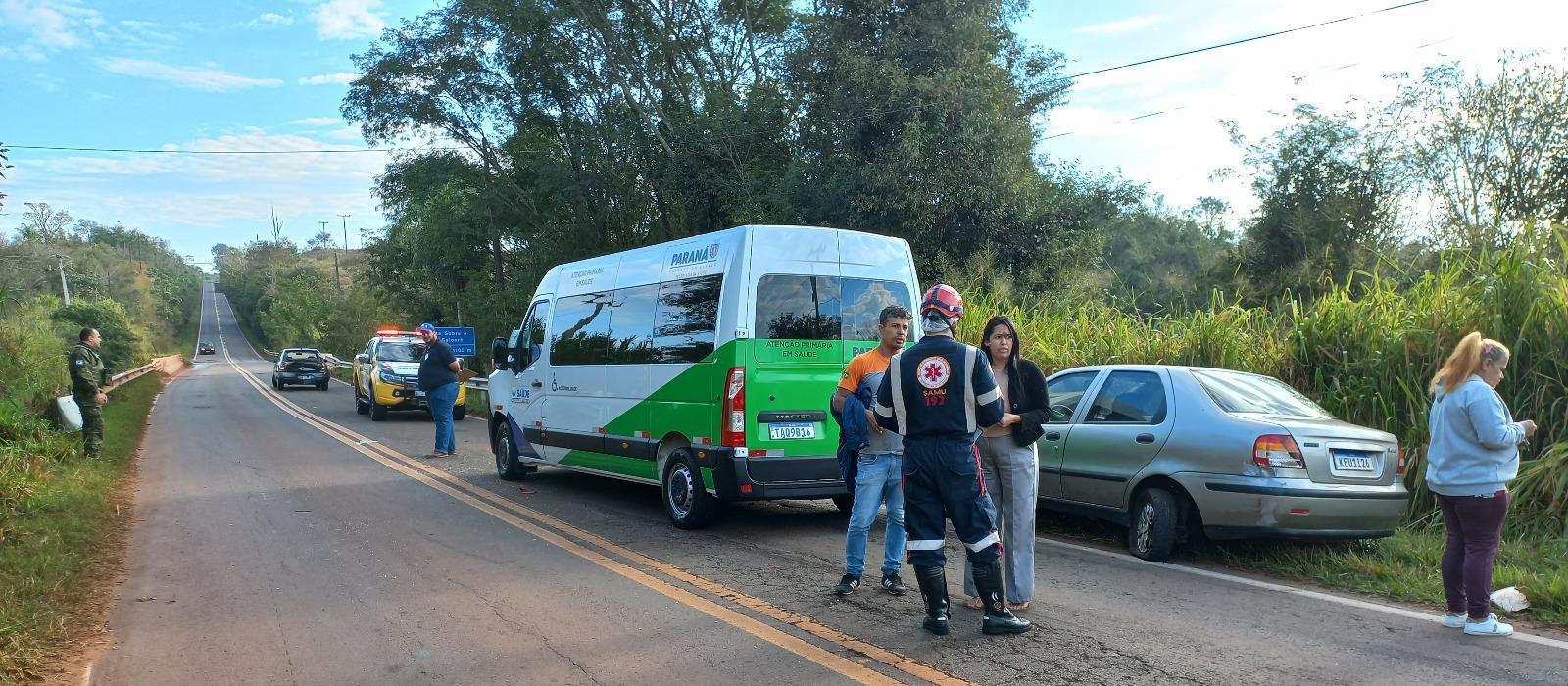 Por causa de animal na pista, três veículos batem na PR-468
