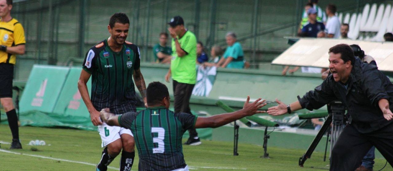 Maringá FC enfrenta Linense neste sábado (28)