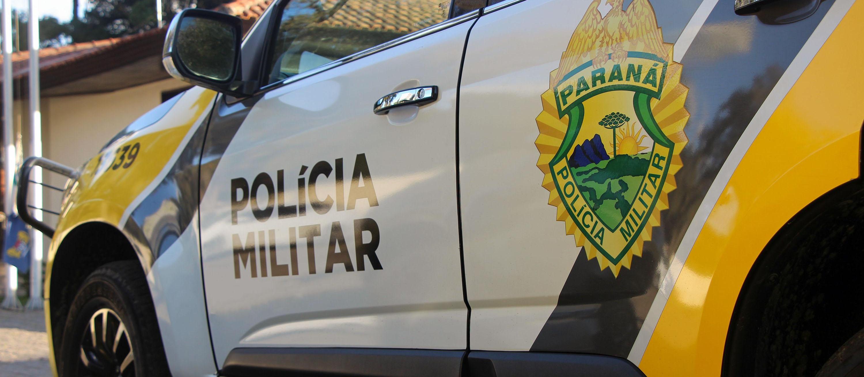 Acidente envolvendo viatura da Polícia Militar deixa dois feridos na PR-444