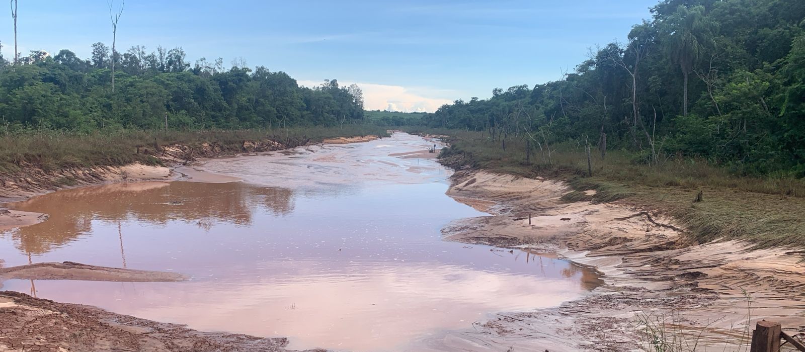 Barragem de captação de água se rompe e Nova Esperança decreta emergência 