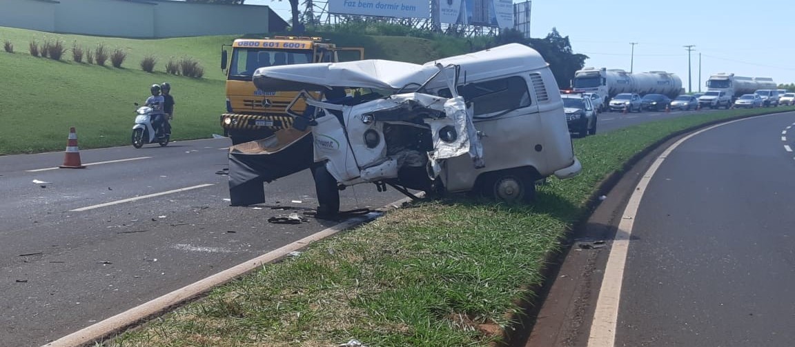 Uma pessoa morre em grave acidente na BR-376