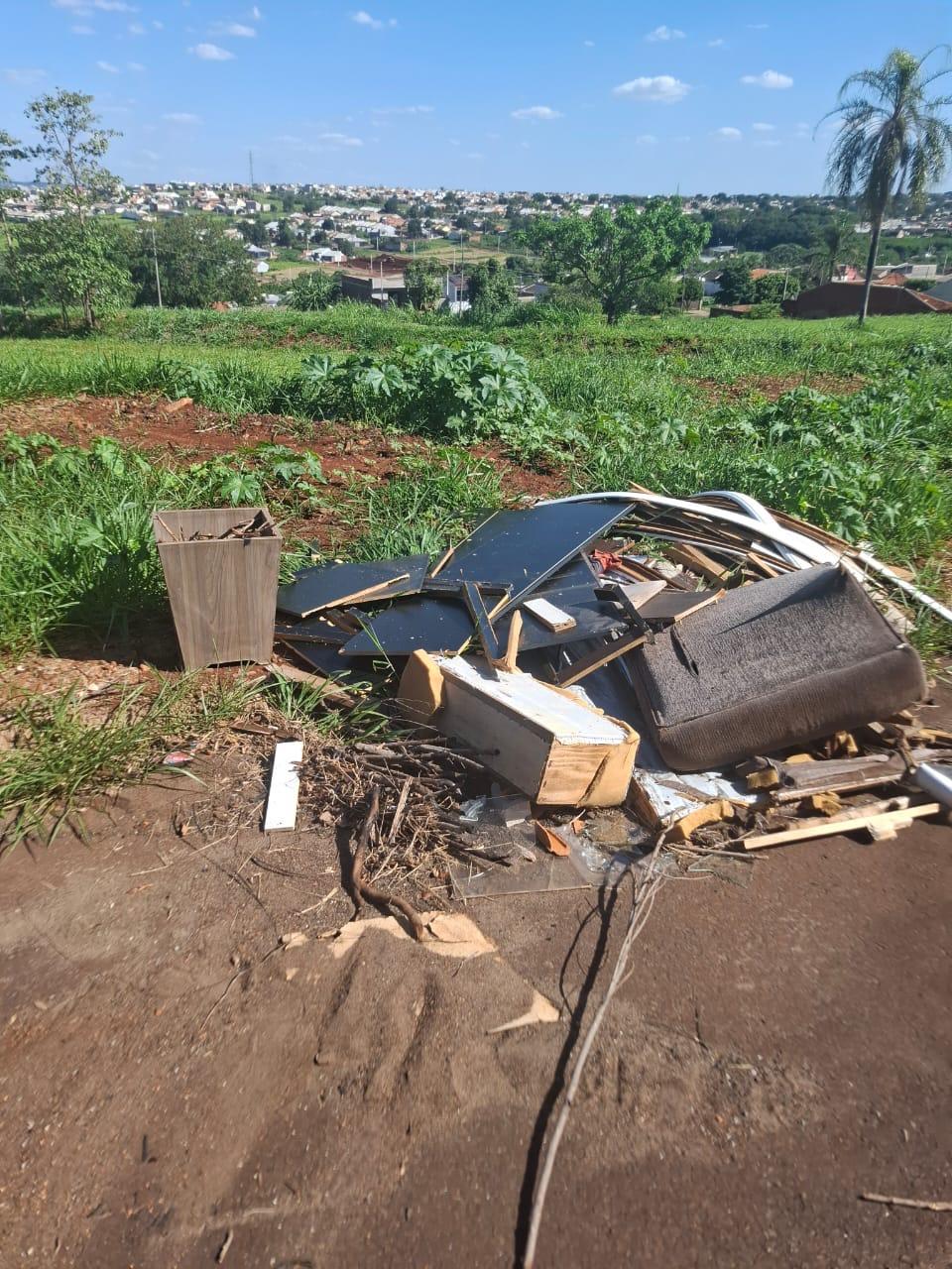 Guarda Municipal flagra descarte irregular no Conjunto Requião
