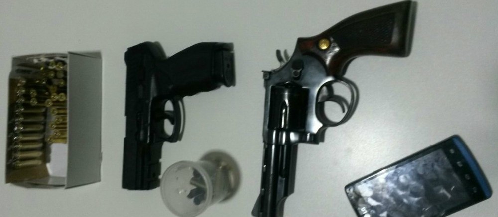 Operação contra tráfico de drogas termina com 12 presos