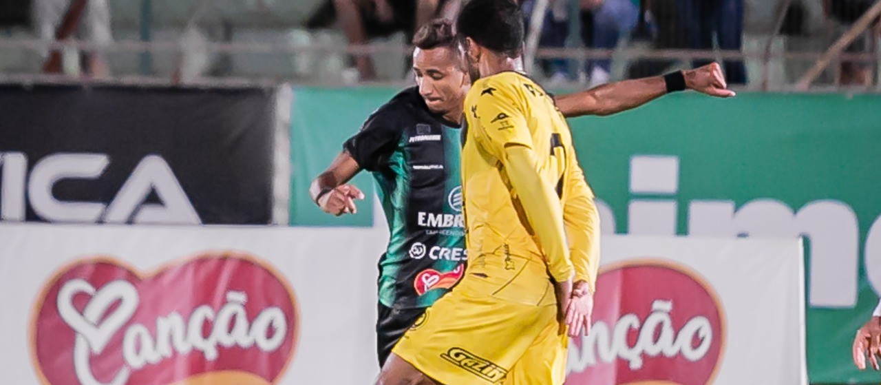 Maringá FC vence o FC Cascavel em casa e assume a liderança do Paranaense