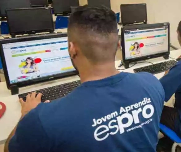 Espro oferece tem 3.700 vagas de estágio e aprendiz no Paraná